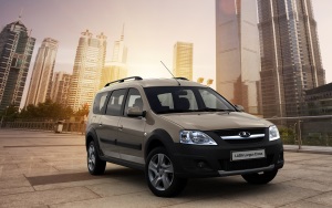 Цены конкурентов Lada Largus Cross (1 шт)